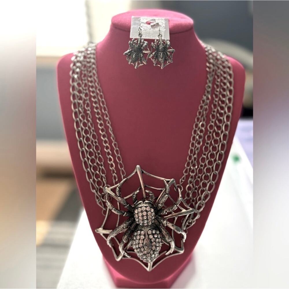 Tarantula Webb Necklace Earring Set Silver Tone Halloween or Occasions Goth